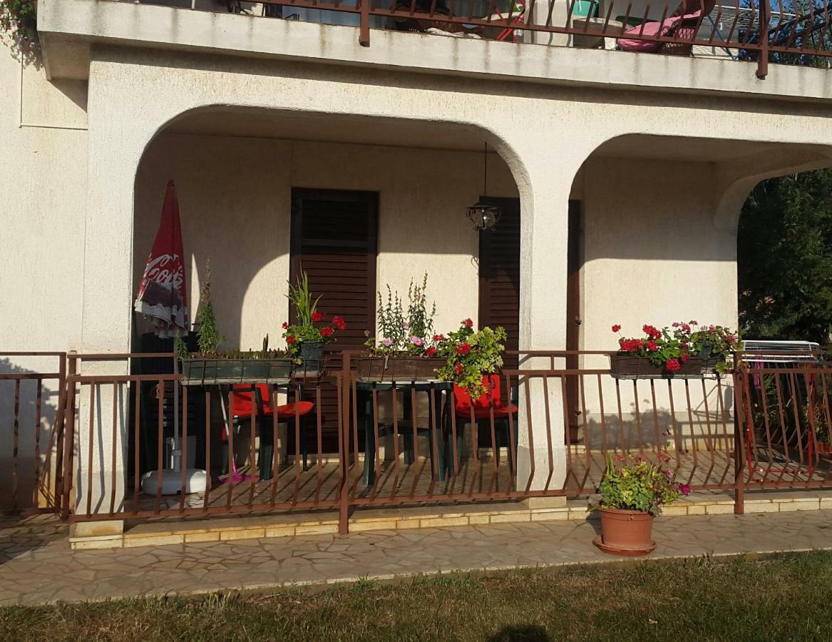 Ljubica Apartman Žbandaj Kültér fotó